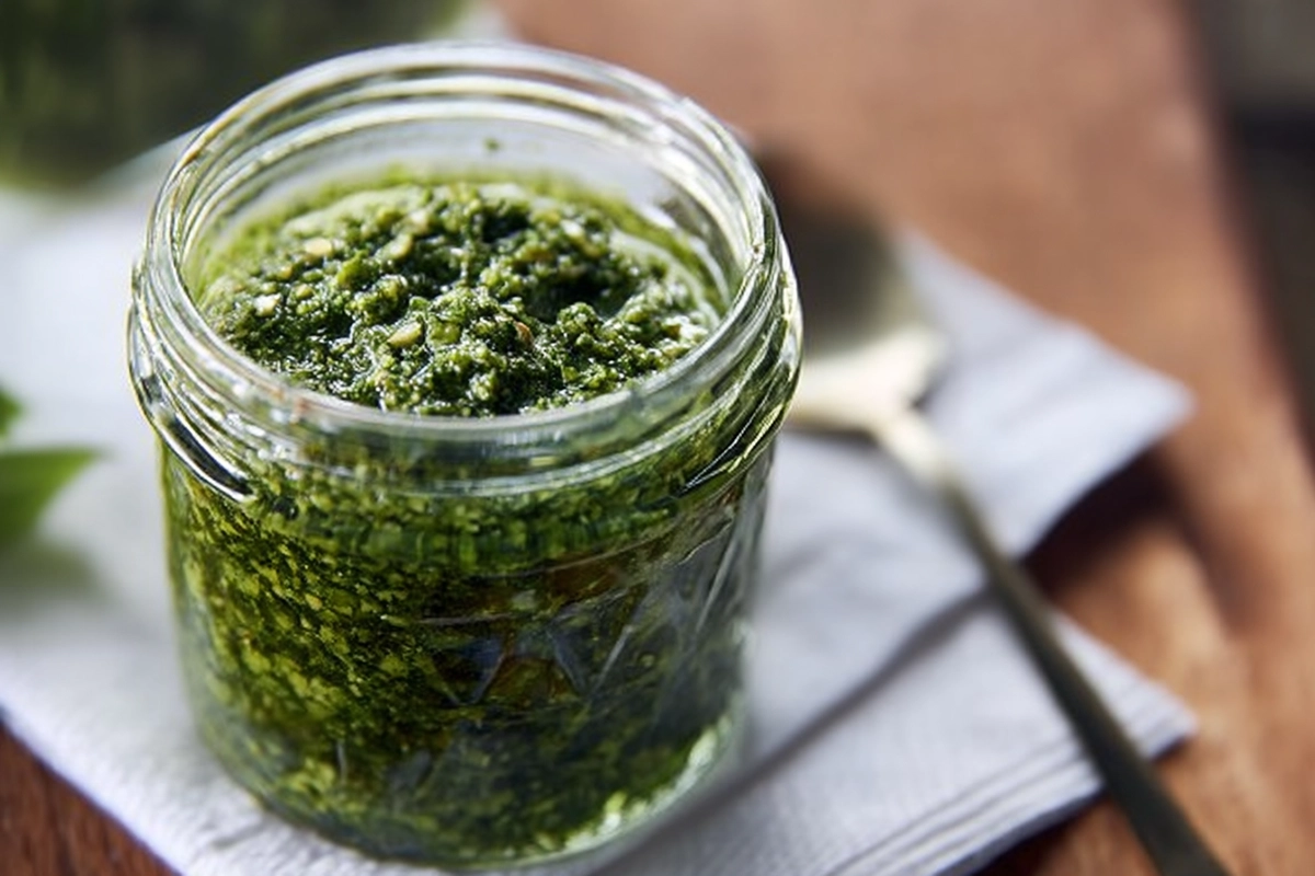 Dandelion Pesto: A Bold Twist on a Classic Favorite 4 Dandelion Pesto