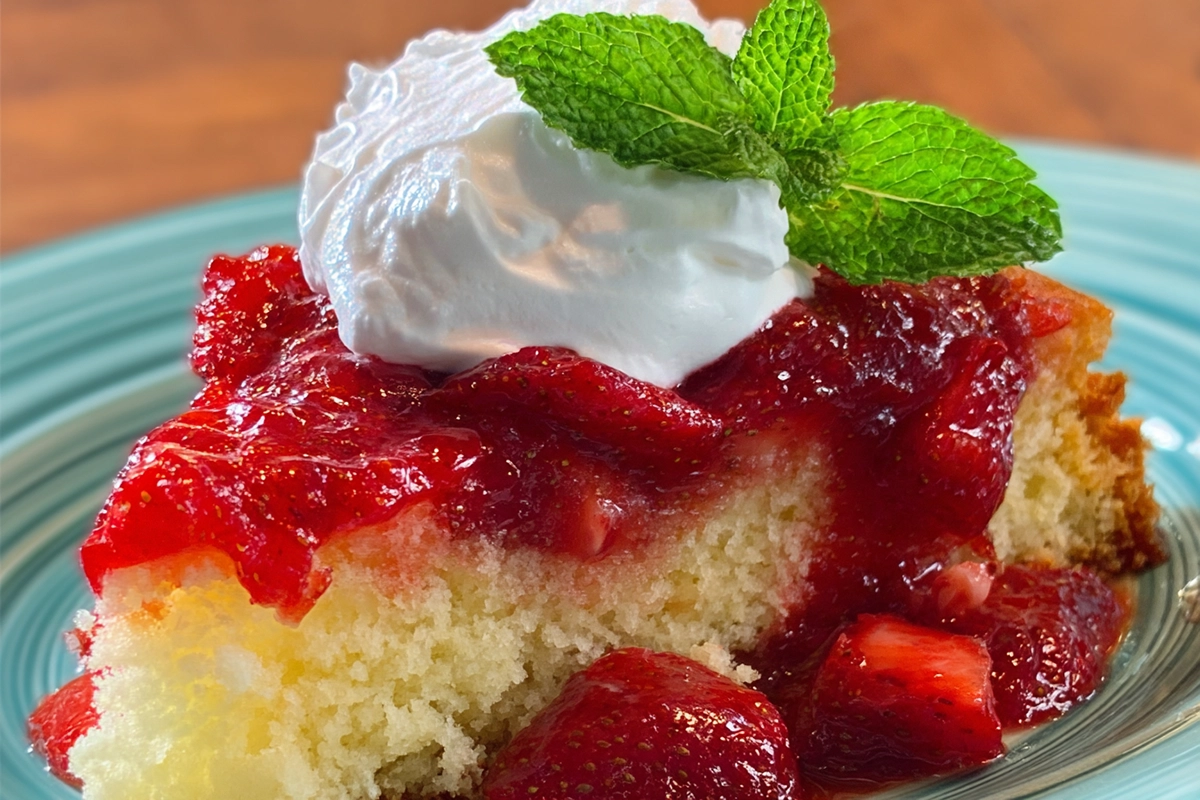 Sweet Summer Magic: Fresh Strawberry Upside Down Cake 4 Fresh Strawberry Upside Down Cake