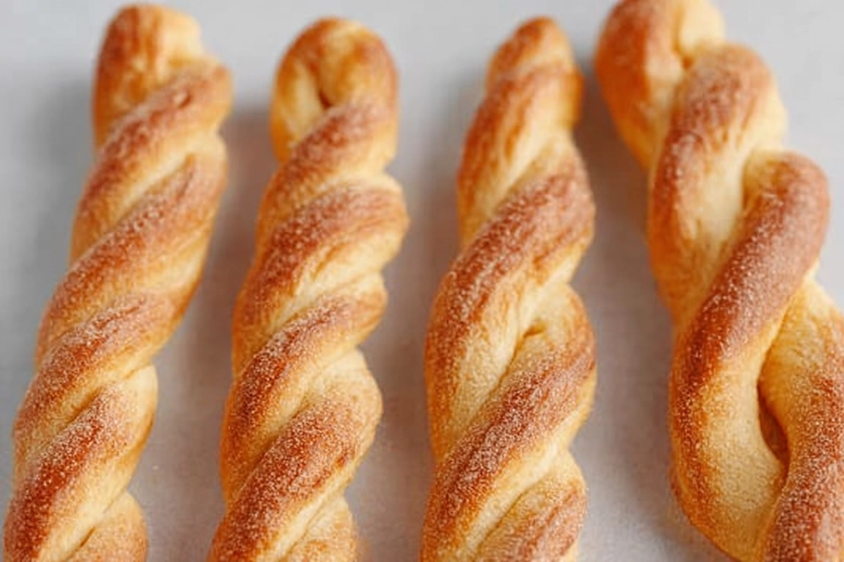 Pumpkin Pie Twists: The Sweet Shortcut to Fall Happiness 4 Easy Pumpkin Pie Twist